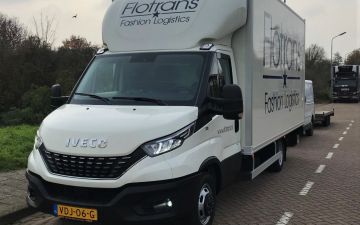 Flotrans Fashion Logistics - Iveco Daily 40C18a8 + citybox