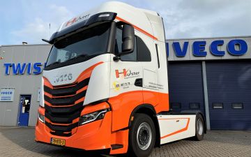Hulster transport - Iveco S-way AS440s49T/P trekker