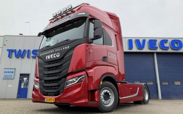 NTS - Iveco S-way AS440s49TP