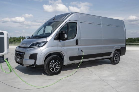 IVECO eSuper Jolly